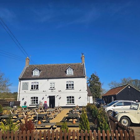 The Swan Inn Hilborough Εξωτερικό φωτογραφία