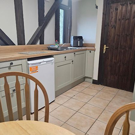 The Swan Inn Hilborough Εξωτερικό φωτογραφία