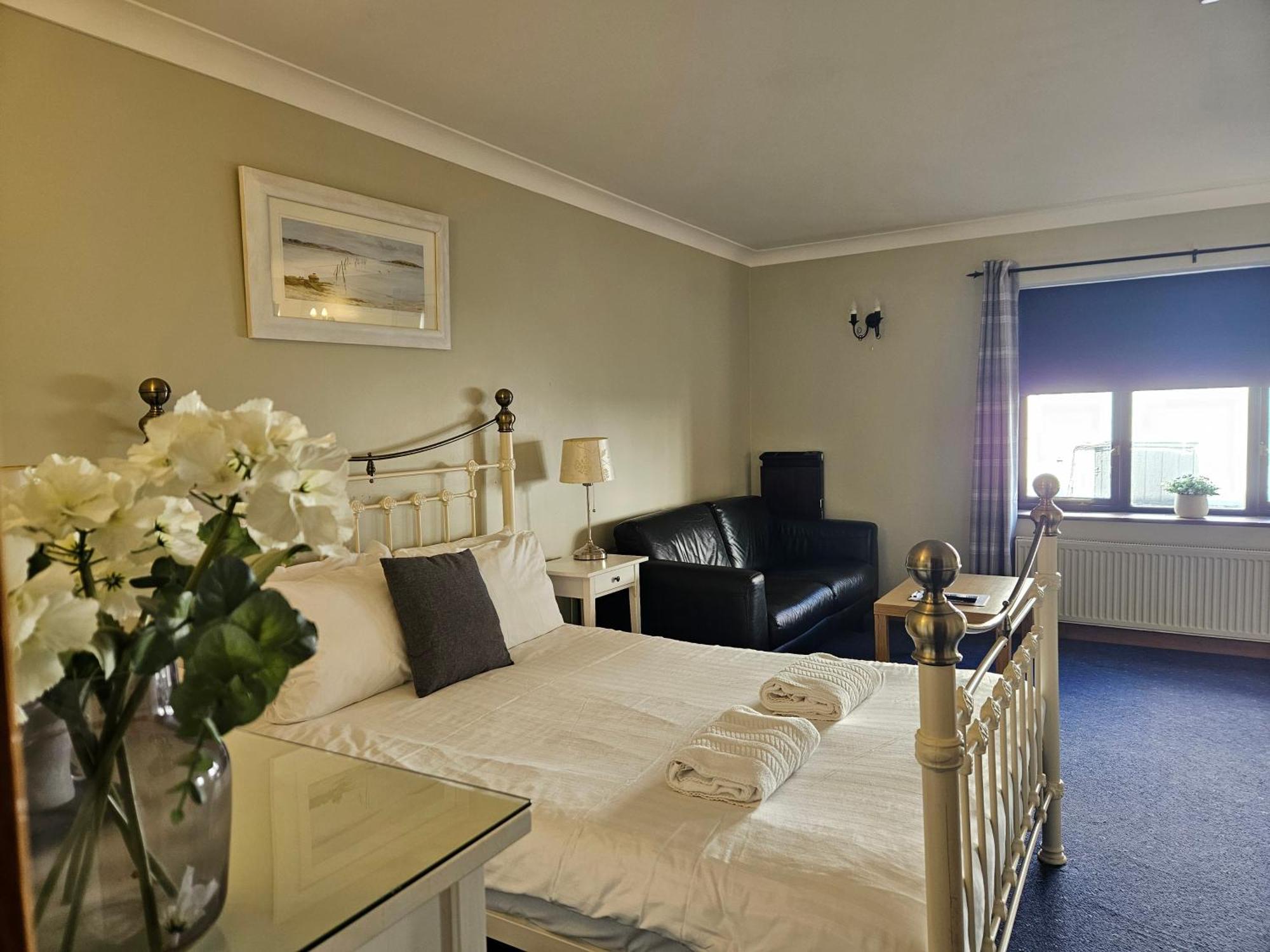 The Swan Inn Hilborough Εξωτερικό φωτογραφία